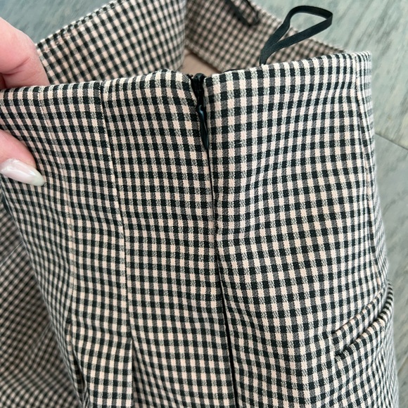 Zara Shorts - Picture 4 of 5